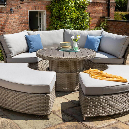 Hartman Heritage Grand Round Casual Dining Set With Tree-Free Table & Daybed- Beech/Dove