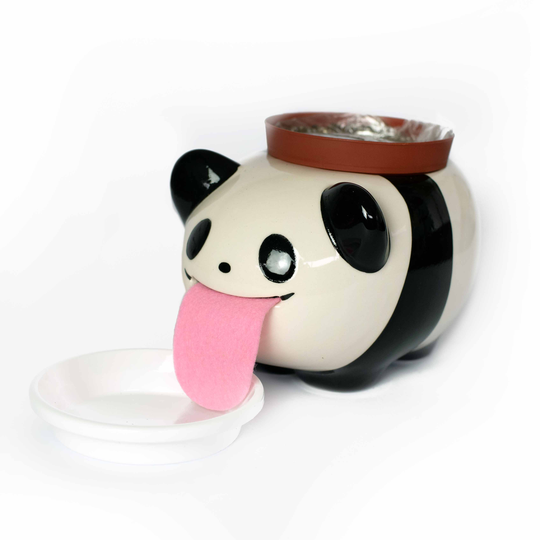 Papa Peropon Self Drinking Panda Basil Planter